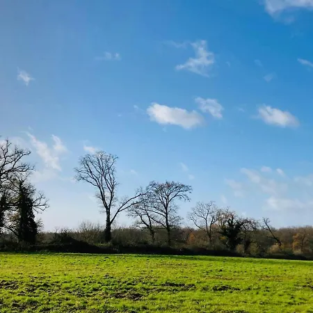 Maison A La Campagne Proche Du Futuroscope, Aquascope 6pers بيت للعطل